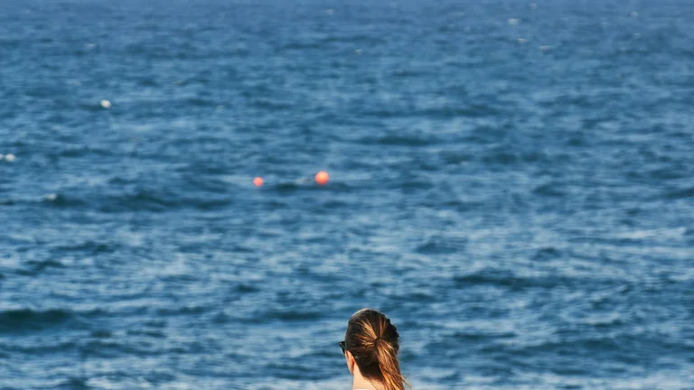 Balancing Living in the Moment and Future Savings