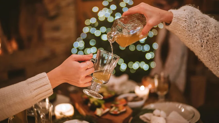 Planning Family Expenses for a Joyful Holiday Season