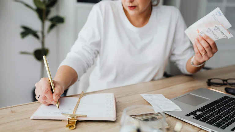 Smart Budgeting for Big-Ticket Items: Cars & Appliances