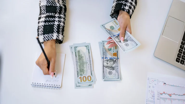 Avoid Common Financial Mistakes: A Simple Guide